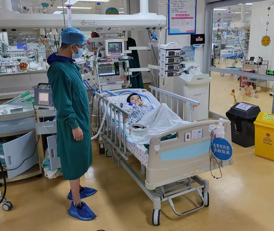 鹿邑县跨省救护车出租公司